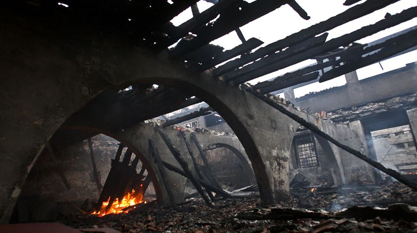 A zona histórica de São Pedro, no centro do Funchal, foi um dos lugares fustigados pelos incêndios. Foto: Homem de Gouveia/Lusa