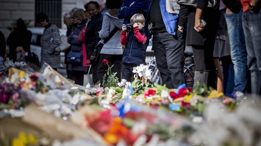 Embaixada de França em Roma, Itália. Foto: MASSIMO PERCOSSI/EPA Atentados em Paris Franca