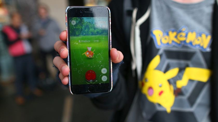 Jogador de Pokémon Go em Sydney , Austrália - Foto: David Moir/EPA