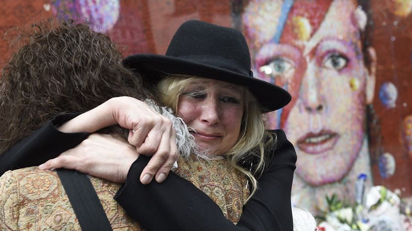 Homenagem a David Bowie em Londres no primeiro aniversario da morte .Foto: Facundo Arrizabalaga/EPA