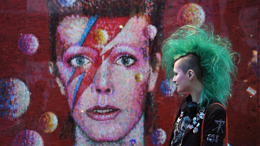 Homenagem a David Bowie em Londres no primeiro aniversario da morte .Foto: Facundo Arrizabalaga/EPA