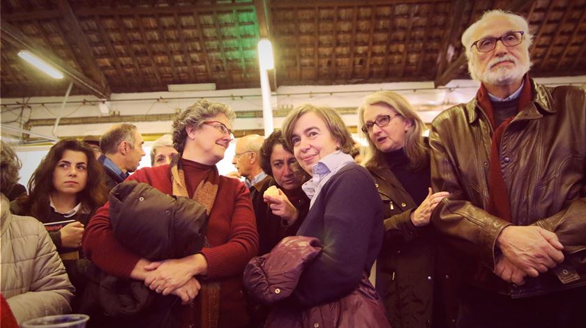 "É a democracia, é assim", dizia Maria João Silva (terceira a contar da direita)