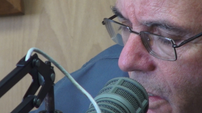 Dez anos a passar a mensagem pelas ondas da rádio