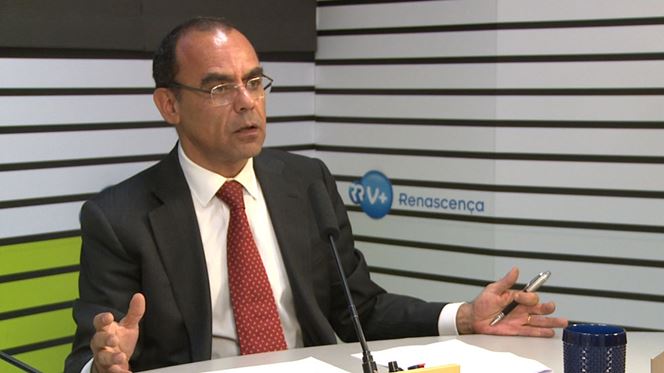 Morais Sarmento critica carga policial que viu no Marquês. E a "barbárie" em Guimarães