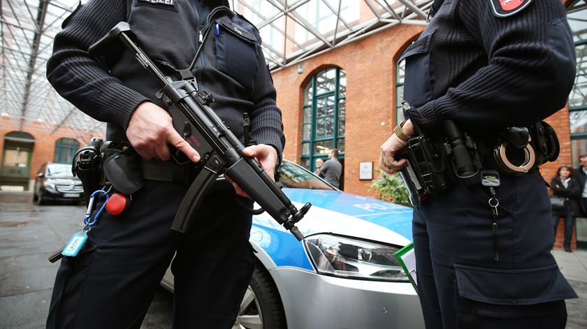 alemanha, policia, armas. Foto: EPA