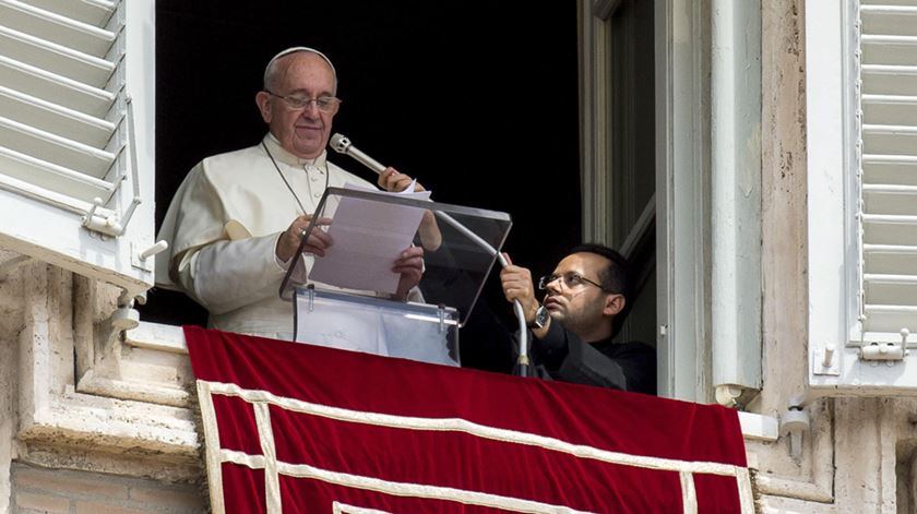 Papa critica falta de reconhecimento e apoio às famílias