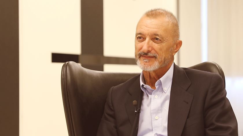 Arturo Pérez-Reverte em Lisboa, em entrevista à Renascença em 2016. Foto: Ricardo Fortunato / Arquivo RR