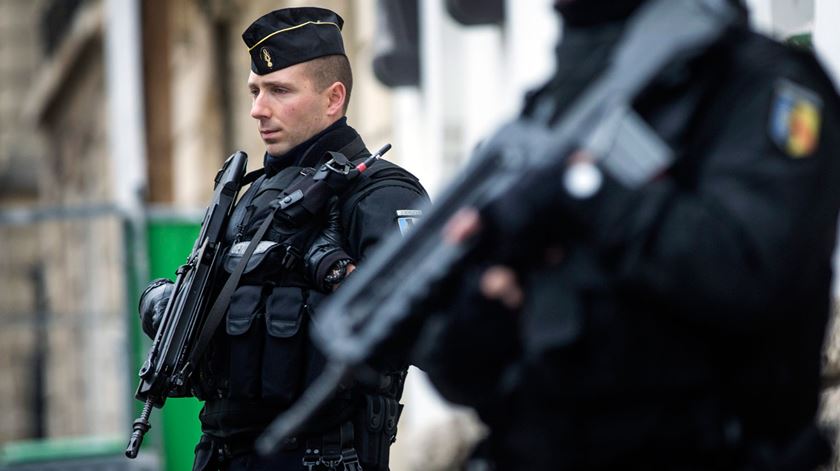 atentados paris foto Etienne Laurent/EPA