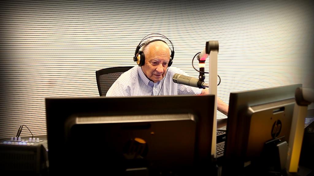 Aurélio Carlos Moreira. Há 60 anos nas ondas da rádio
