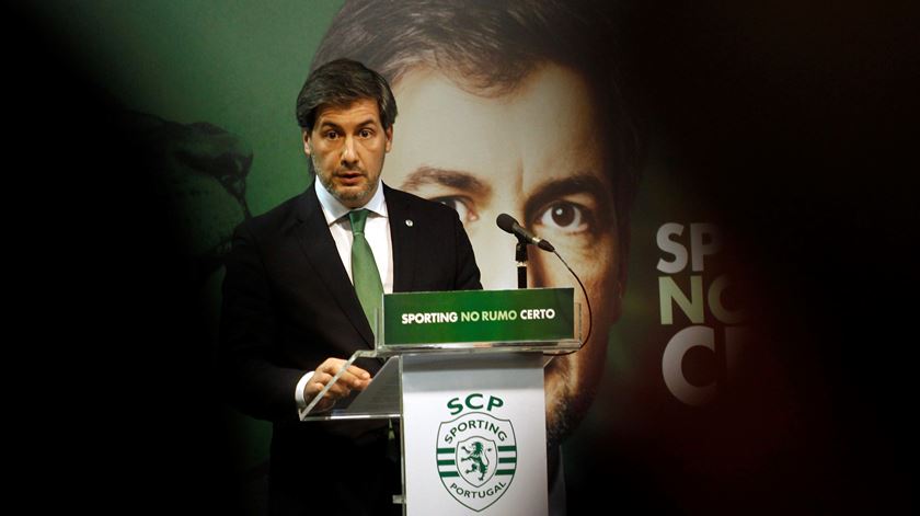 Bruno de Carvalho cada vez mais isolado. Foto: António Pedro Santos/Lusa