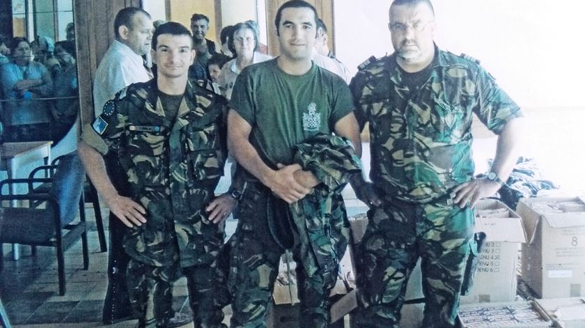 Padre Jorge Matos, capelão militar, na foto à direita. Foto: Jorge Matos