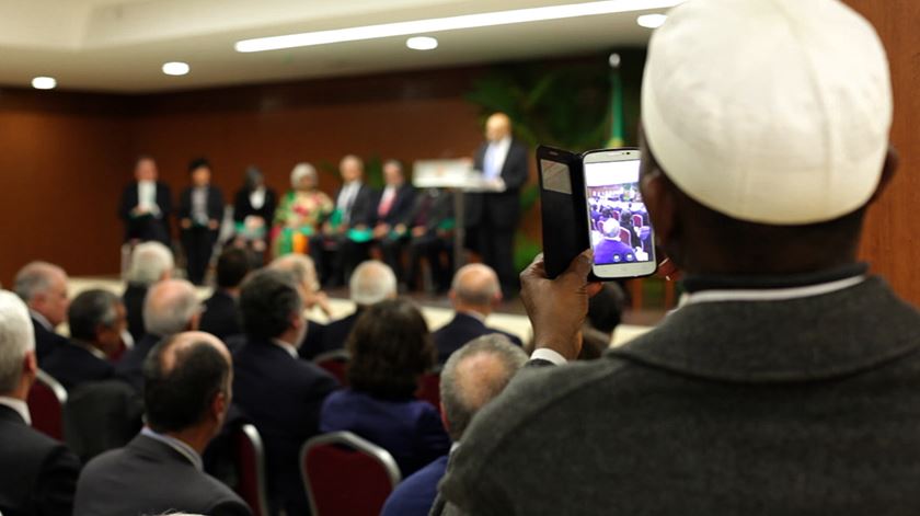 Encontro histórico na Mesquita de Lisboa marca início de mandato de Marcelo