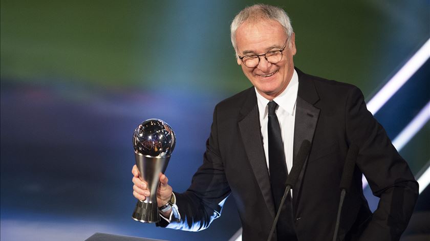 Ranieri foi eleito o melhor treinador de 2016. Foto: EPA