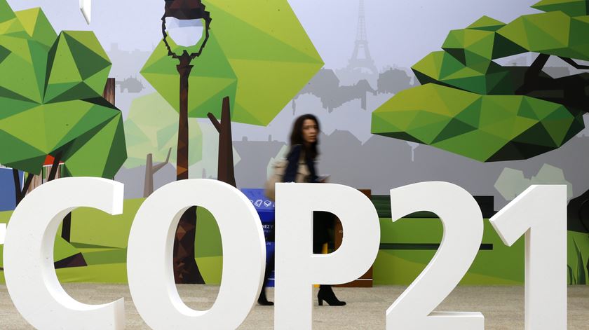 Cimeira clima, paris, COP21. Foto: GUILLAUME HORCAJUELO/ EPA