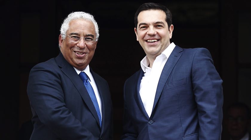 Alexis Tsipras  e antónio Costa. Foto: Alexandros Vlachos/ EPA