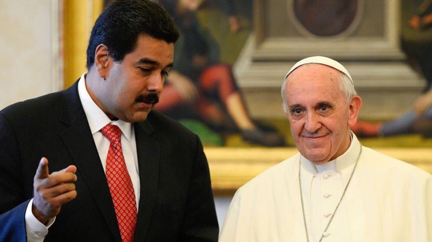 Papa Francisco e Nicolás Maduro. Foto: Twitter