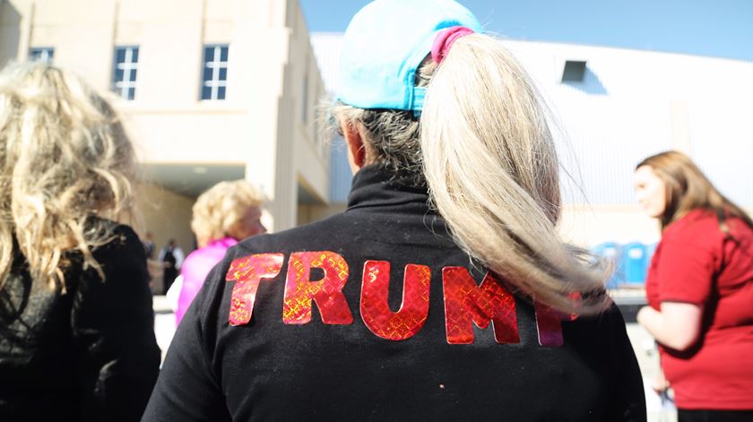 Nos EUA, a eleição de Trump foi uma reacção anti-elitista particular, contra pessoas que reclamam uma certa autoridade com base no seu conhecimento e educação. Foto: EPA