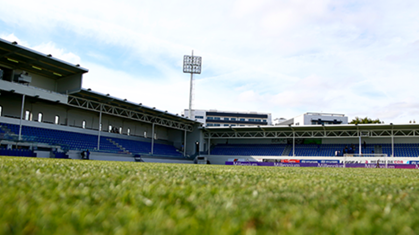Estádio Marcolino de Castro recebe 500 adeptos. Foto: Feirense