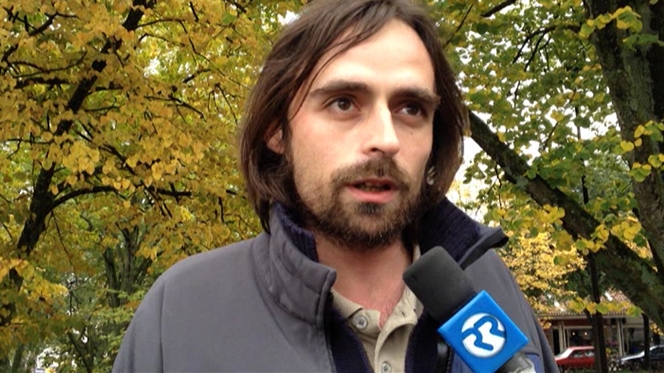 Já tiveram quase tudo, mas voltaram à casa dos pais em busca de ajuda