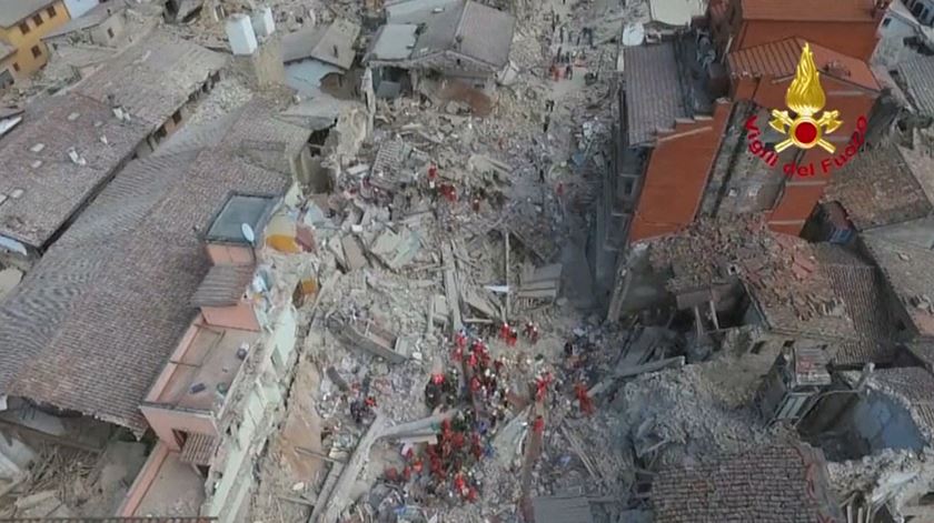 Amatrice. Sismo arrasa cidade histórica