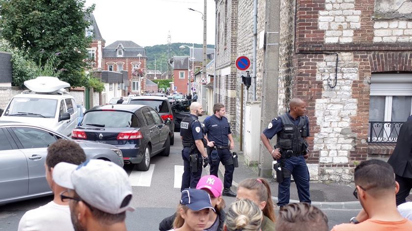 França, atentado 26JUL Saint-Etienne-du-Rouvray Foto Julien Paquin EPA