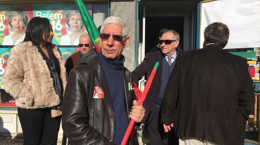Apoiantes juntam-se na sede de candidatura da Marinha Grande
