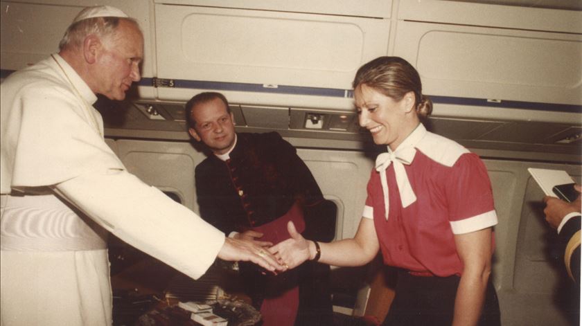 João Paulo II a bordo de um voo da TAP, em 1982. Foto: TAP