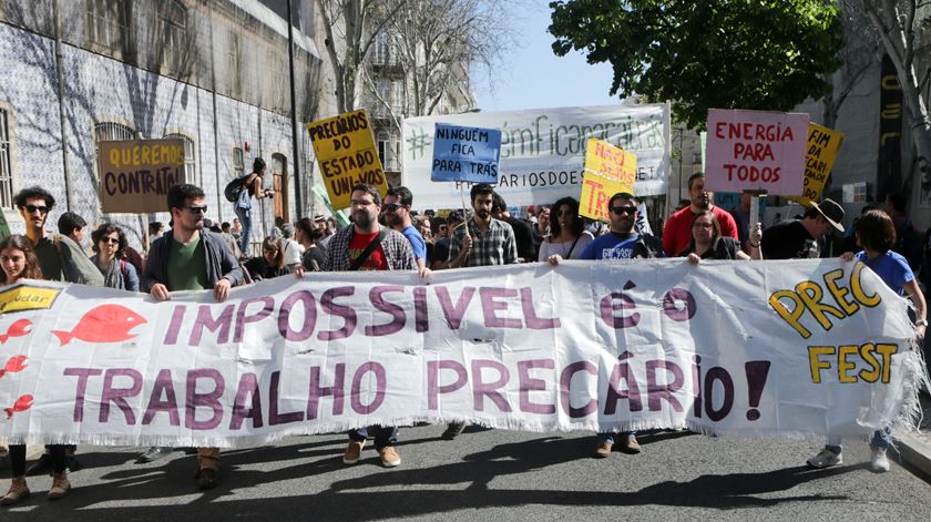 Trabalhadores precãrios foram alguns dos que se manifestaram no 1º de Maio- Foto: Manuel de Almeida/Lusa