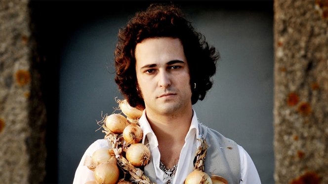 "Ser punk, hoje, é casar e ter filhos" "Ser punk, hoje, é casar e ter filhos"