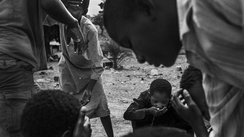 Uma das fotos do trabalho "Talibes, Modern-day Slaves"