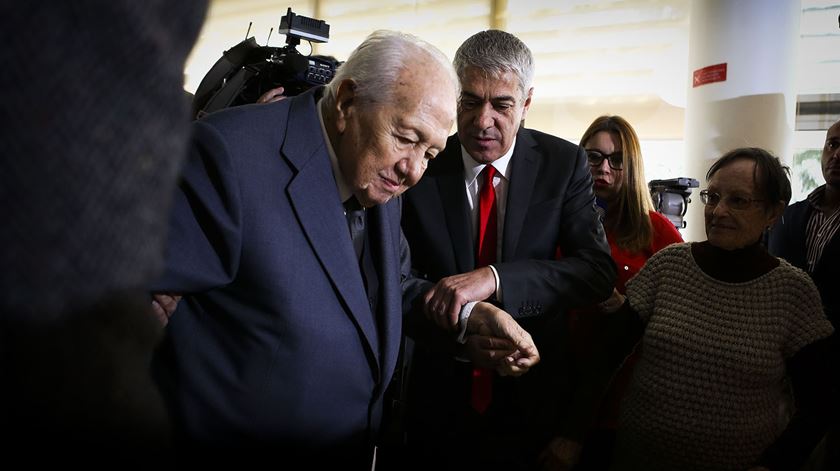 Mário Soares marcou presença no almoço de apoio ao amigo Sócrates. Foto: Mário Cruz/Lusa