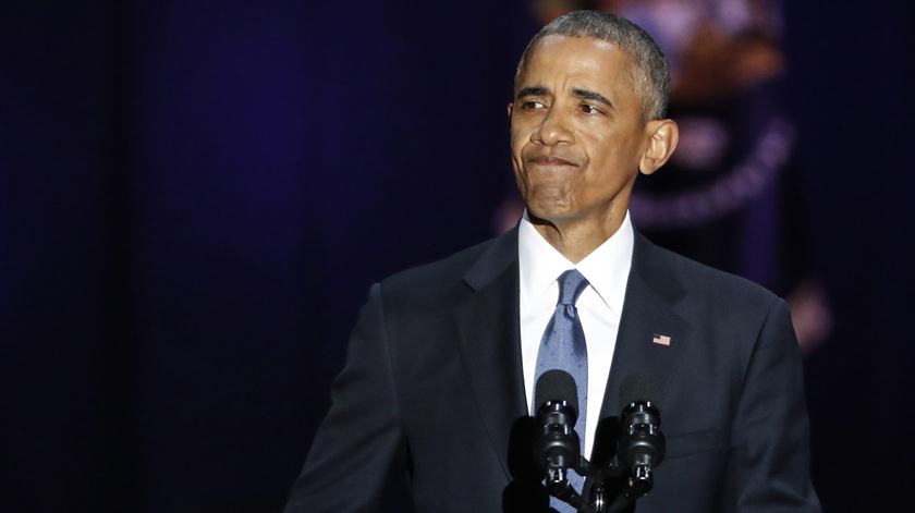 Obama emocionado no discurso de despedida em Chicago (10/01/17) Foto: Kamil Krzaczynski/EPA