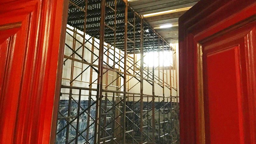 Ainda há recantos em recuperação no Palácio Belmonte