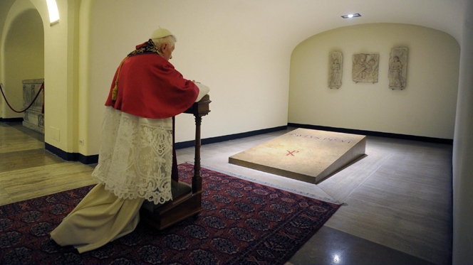 Líderes mundiais revelam respeito pela decisão de Bento XVI