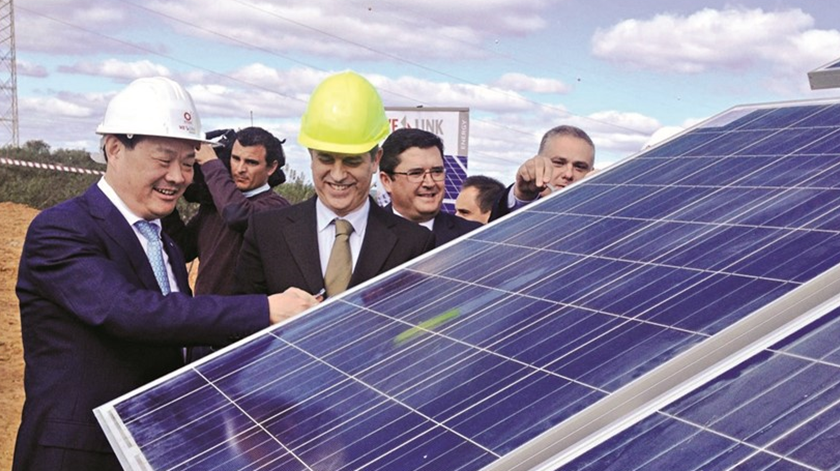 Associações apelam para descida do IVA nos painéis solares e ar condicionado