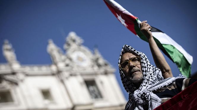 Papa canoniza santas palestinianas e apela à reconciliação