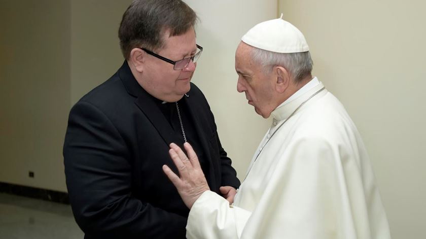 Papa Francisco com o cardeal Gérald Cyprien Lacroix. Foto: Vaticano