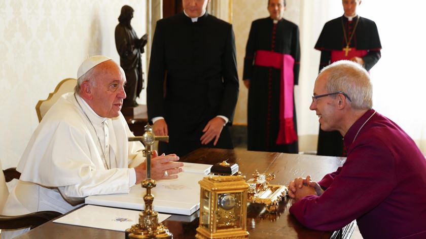 Papa Francisco com Arcebispo de Cantuária Justin Welby. Foto: Tony Gentile