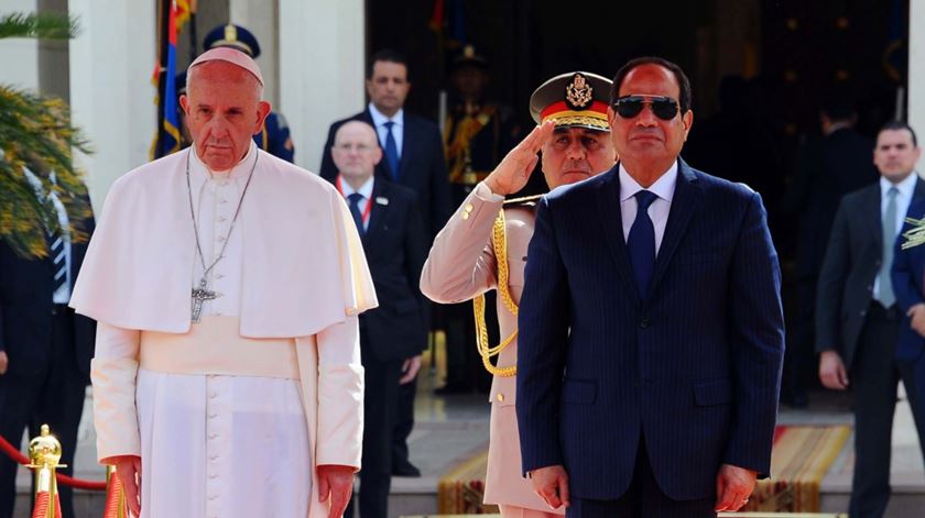 Papa lembra cristãos perseguidos e diz que Egipto deve reforçar paz no Médio Oriente
