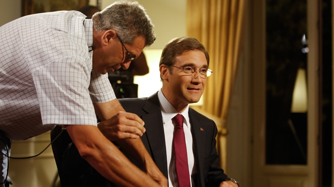 Passos Coelho desafia Belmiro de Azevedo a baixar preços