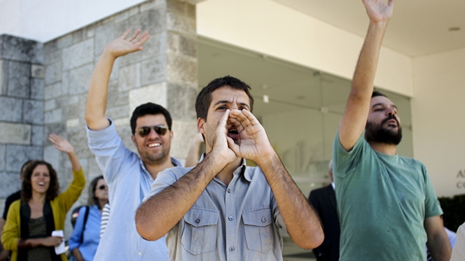 Movimento "que se lixe a 'troika'" pede demissão do primeiro-ministro