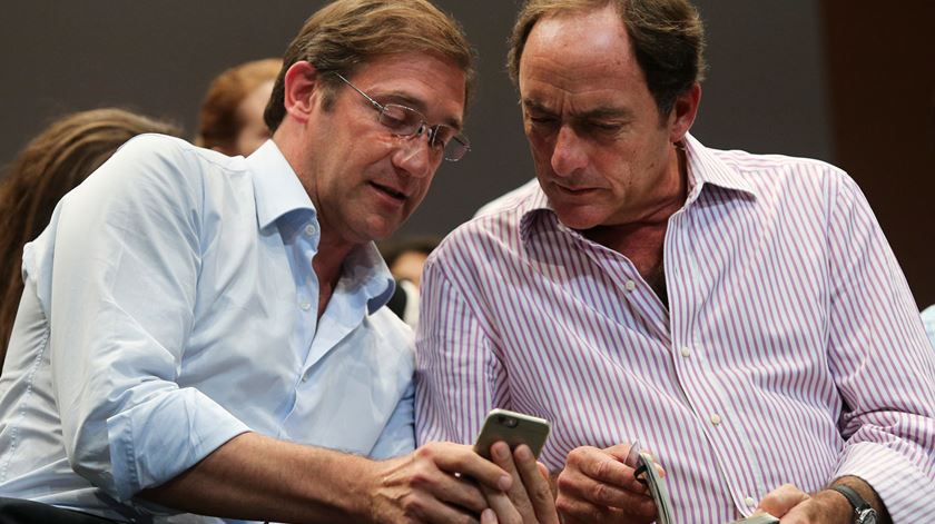 Passos nega "ocultação de contas" e apoia ministra. "Teria feito o mesmo"