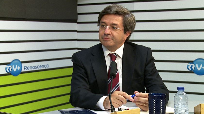 Paulo Morais: "Vieram a Portugal aos saldos, Passos foi o caseiro"