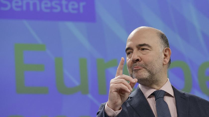 Pierre Moscovici quer explicações. Foto: Oliier Hoslet/EPA