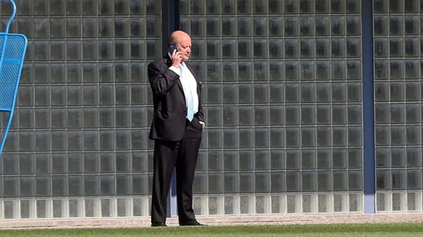 Administração da SAD, presidida por Pinto da Costa, propõe corte salarial ao plantel principal Foto: FC Porto