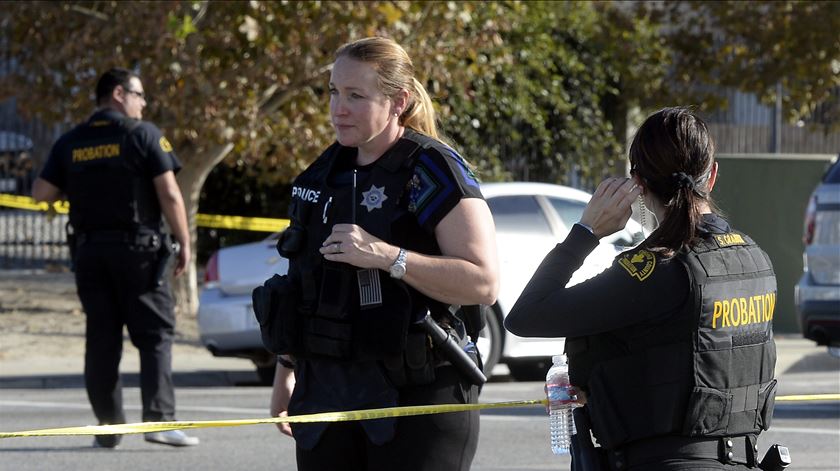 policia, eua. Foto: MIKE NELSON/ EPA