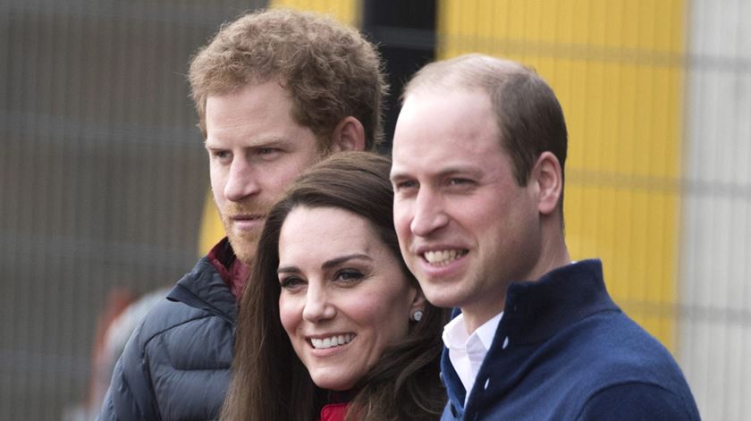 Trio Real preocupado com a saúde mental dos seus conterrâneos. Foto: Will Oliver/EPA