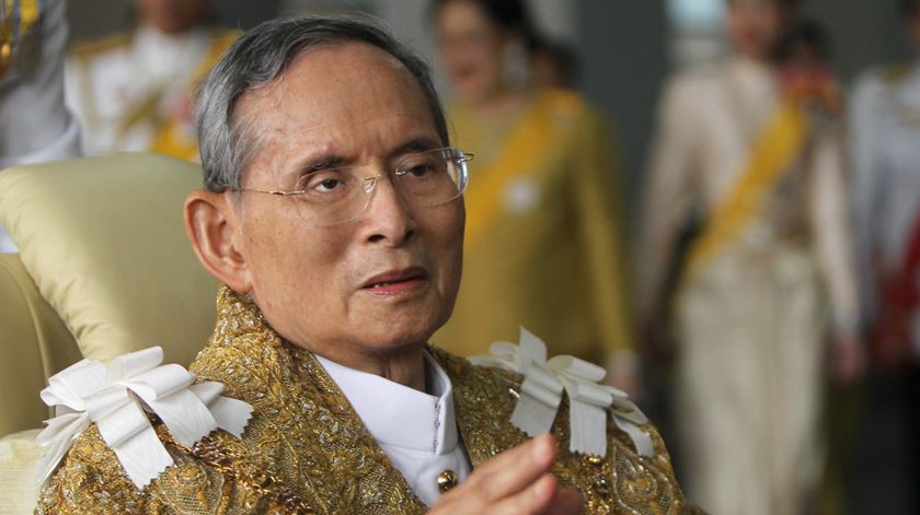 rei tailandia  Bhumibol Adulyadej Foto Rungroj Yongrit EPA