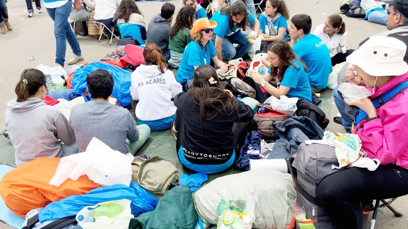 Jovens do Eu Acredito em Fátima para ver o Papa Francisco. Foto: Matilde Torres Pereira/RR