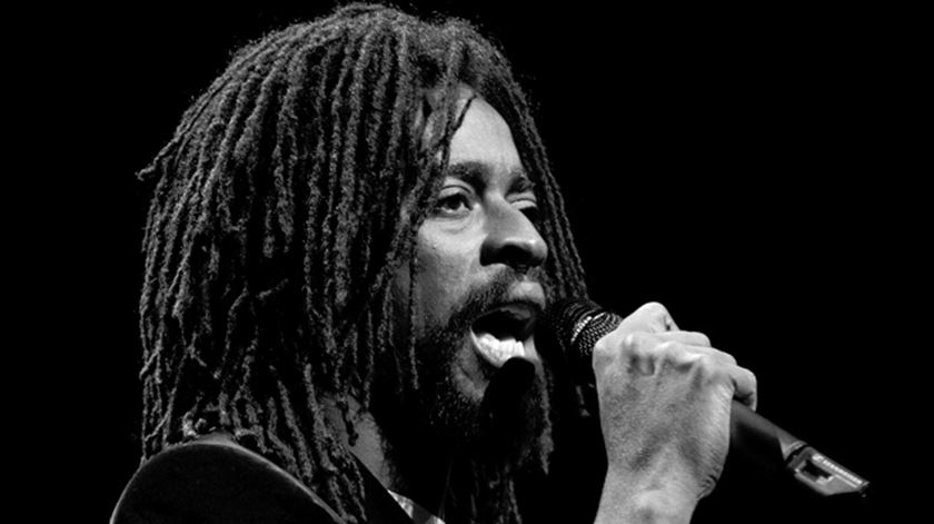 Seu Jorge queria chamar o filho de "Samba". O cartório rejeitou